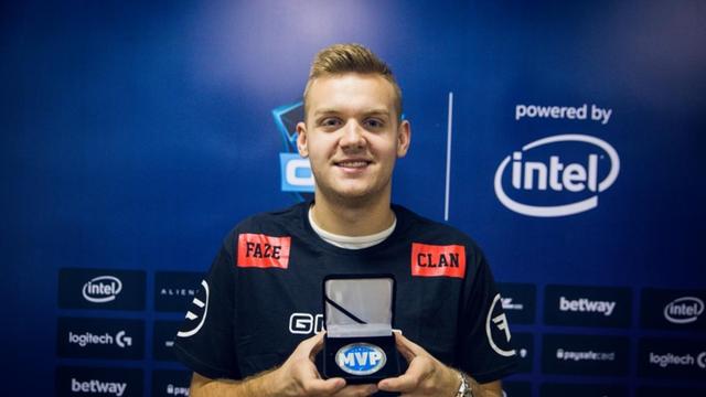 2Game Esports 与 IGL Zap 中途分道扬镳