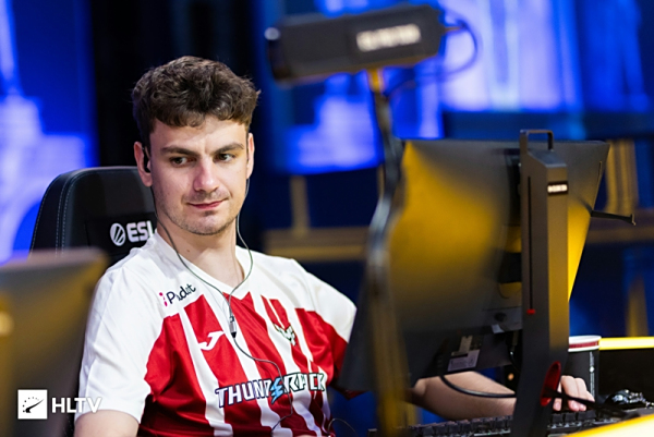 Rare Atom 从 LPL 联赛中退出，结束了三年的运营。